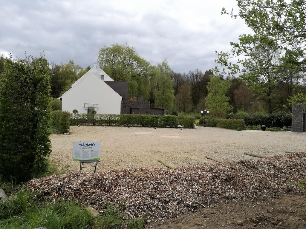 Vakantieverblijf Volmolen B&B Maaseik Bagian luar foto